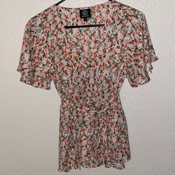Bobeau floral blouse - Picture 1 of 3